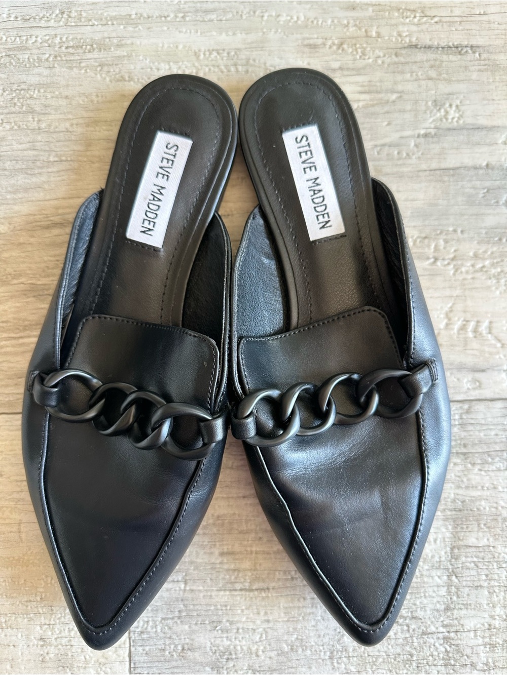 Steve Madden Levity Black Leather Chain Mule Flats Size 8